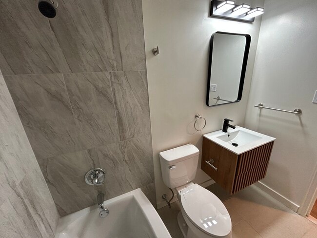 Baño principal - Tremaine Place