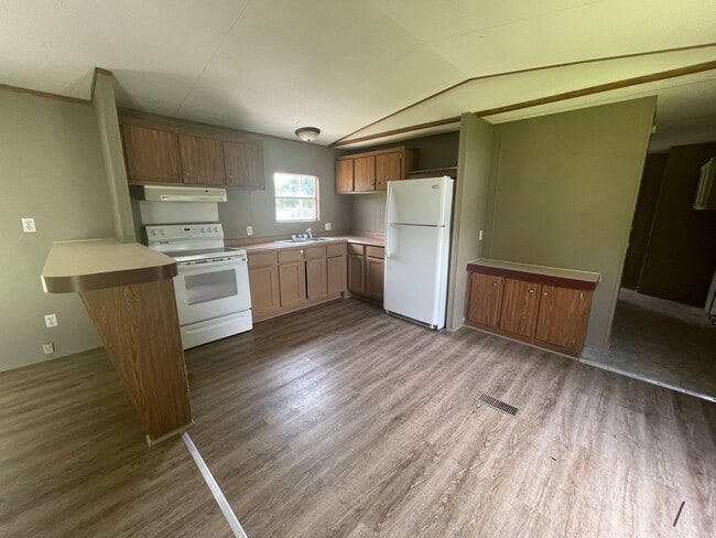 Photo - 1484 Joe Miller Rd