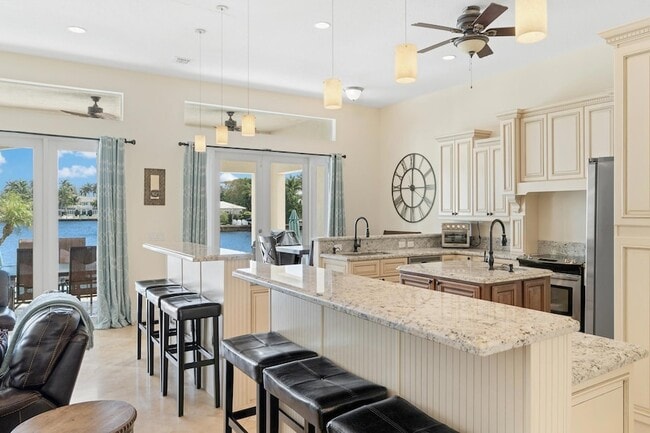 3219 Karen Dr
