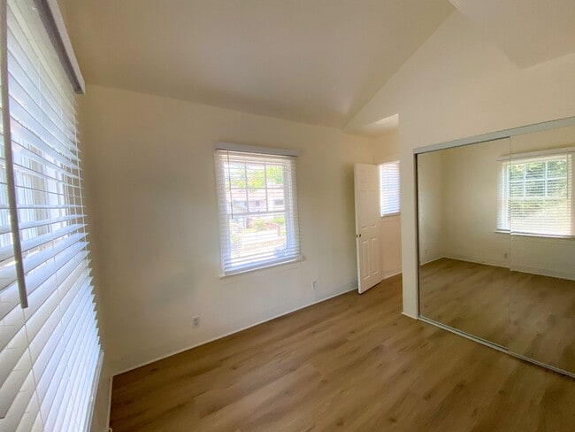 Photo - 125 W Micheltorena St Unit B