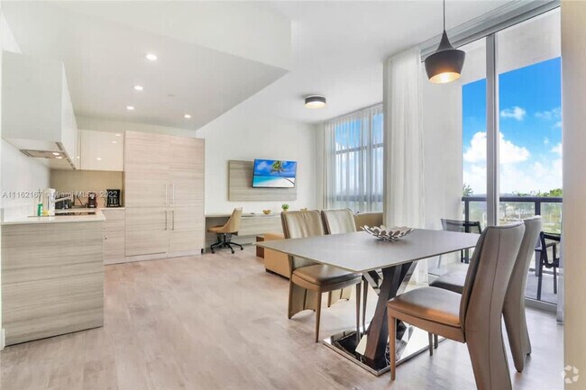 Building Photo - 777 N Ocean Dr Unit ID1227268P Rental