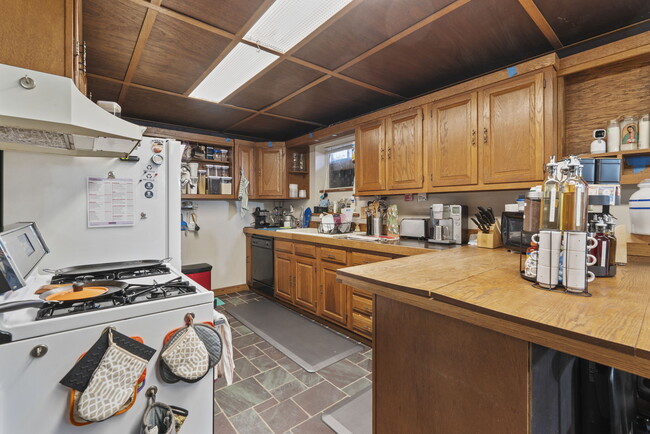 Photo - 9710 Rhode Island Ave