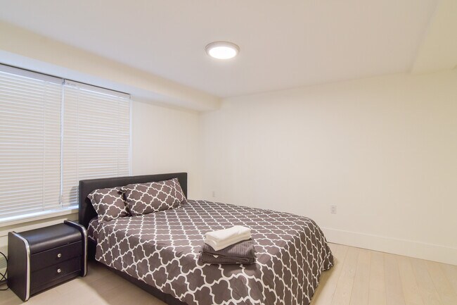 Photo - 1425 Haro St Unit 002