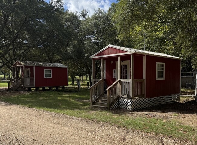 Building Photo - 57056 N Cooper Rd