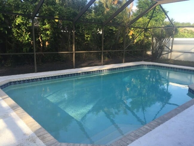 Building Photo - 4135 Bay Laurel Way