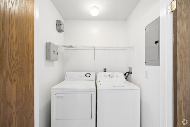 Birch 2BR, 2BA - 1,183SF - Laundry