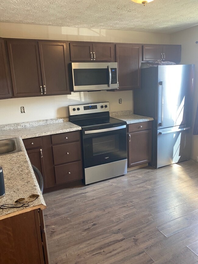 Photo - 1046 Agate Dr