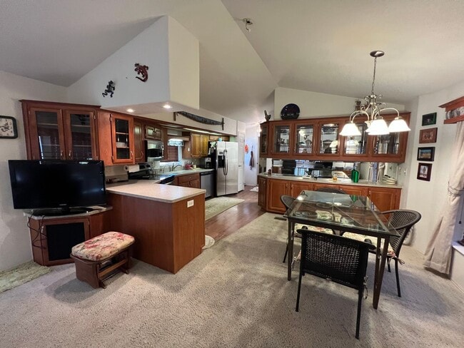 Photo - FURNISHED FOOTHILLS RETREAT!!