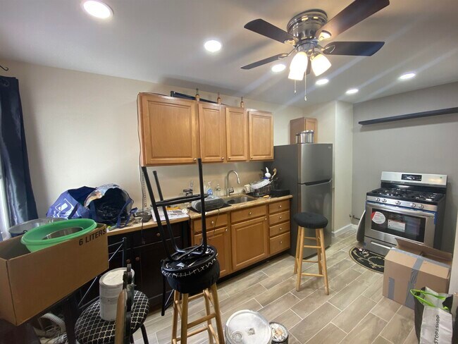 Photo - 128 Ave E Condo