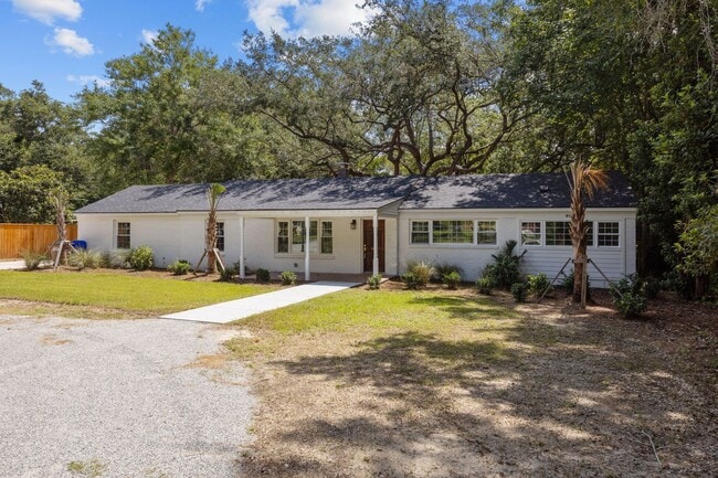 Impeccably Renovated Brick Ranch on James ... - Impeccably Renovated Brick Ranch on James ... House