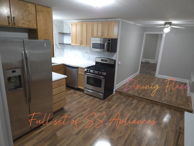 Building Photo - 10906 N Woodstock St Unit A Rental