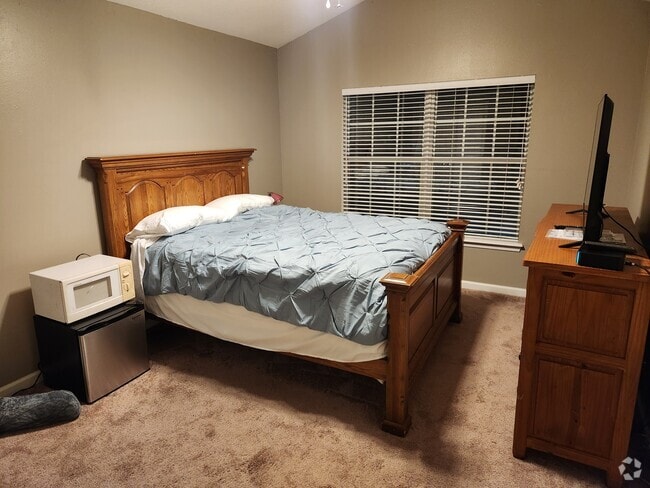 Building Photo - 11364 Campfield Cir Rental