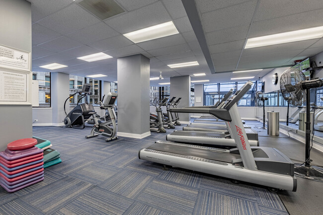 Photo - 405 N Wabash Ave Unit 207