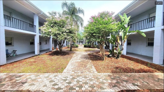 Building Photo - Cozy 2/1 Apartment, Move in Ready, Move in Special! Unit 20