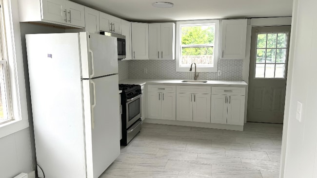 Photo - 48 Mechanic St