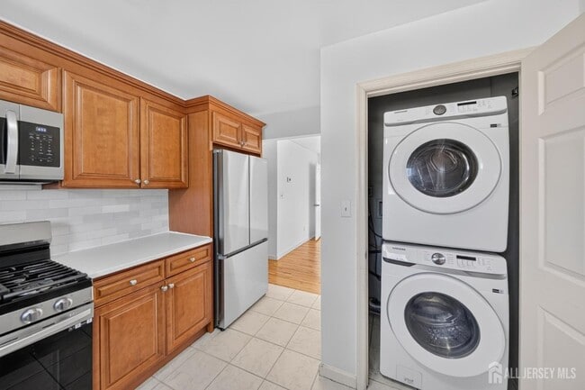Photo - 138 Pershing Ave Unit 2