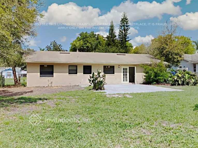 Photo - 838 Field St