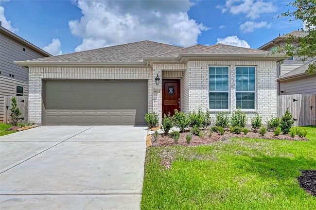 Building Photo - 8022 Pinebrook Arbor Ct