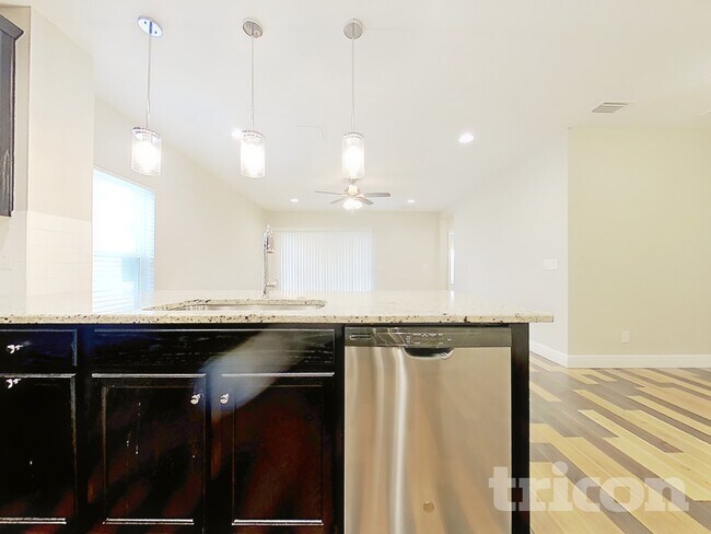 Photo - 9229 Halsey Dr