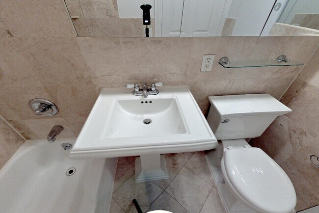 Photo - 47 E 1st St Unit 3R