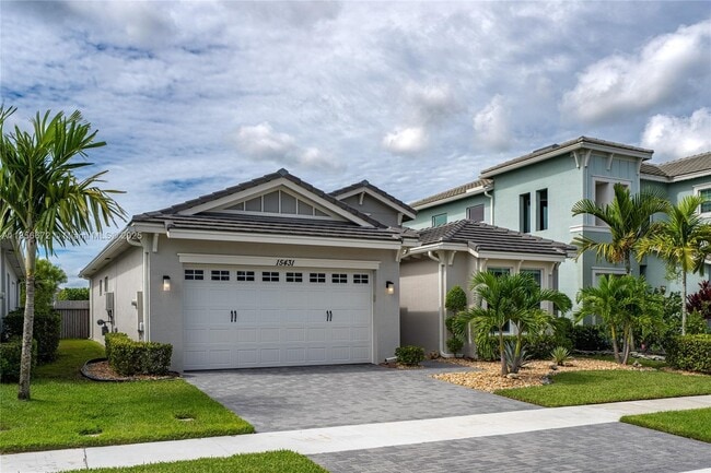 Building Photo - 15431 Goldfinch Cir Rental