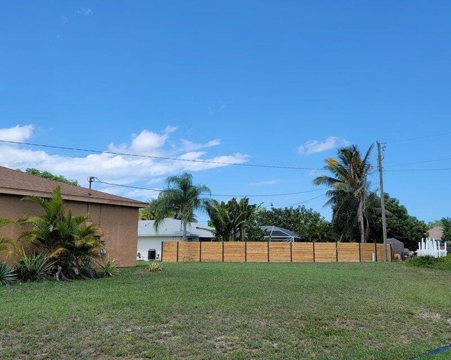 Photo - 311 SW Virden Ct