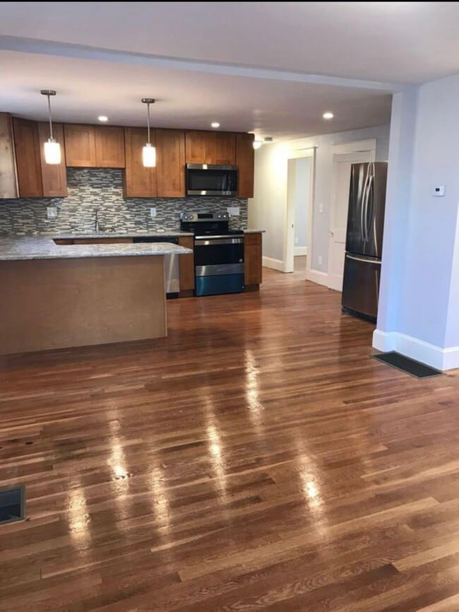 Photo - 5 Ellsworth Rd Unidad 1