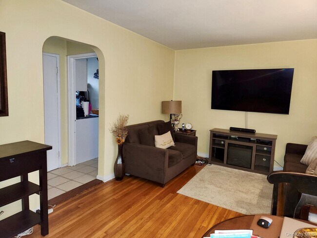 260-49 Langston Ave Unit A