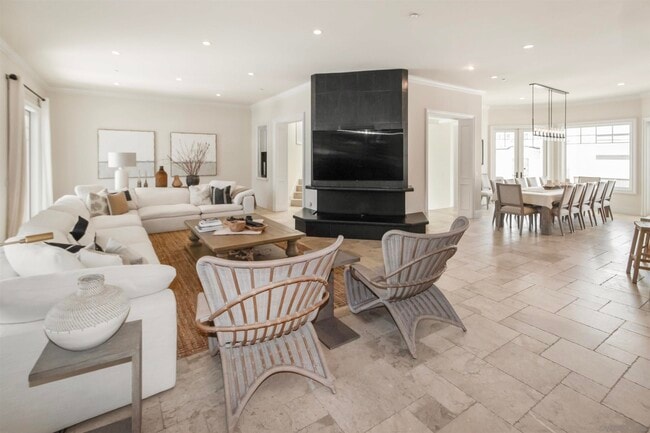 Photo - 1160 Pine St