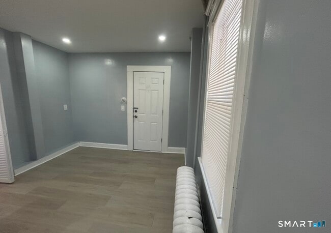 Photo - 98 Wolcott St