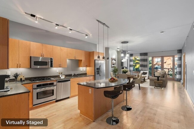 Building Photo - 401 N 2nd St