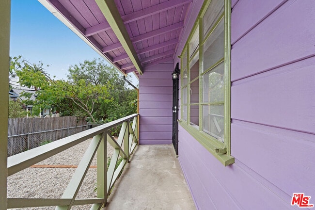 Photo - 821 Laveta Terrace