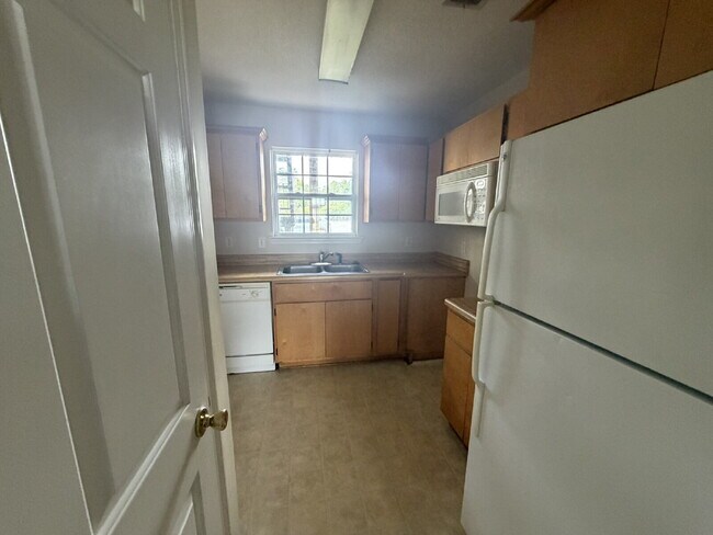 Photo - Apartment for Rent Unit 212