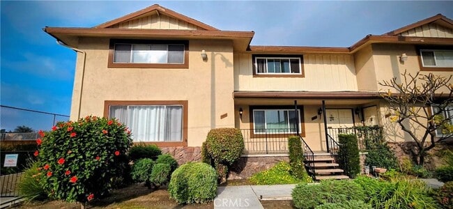 Building Photo - 10353 Downey Ave