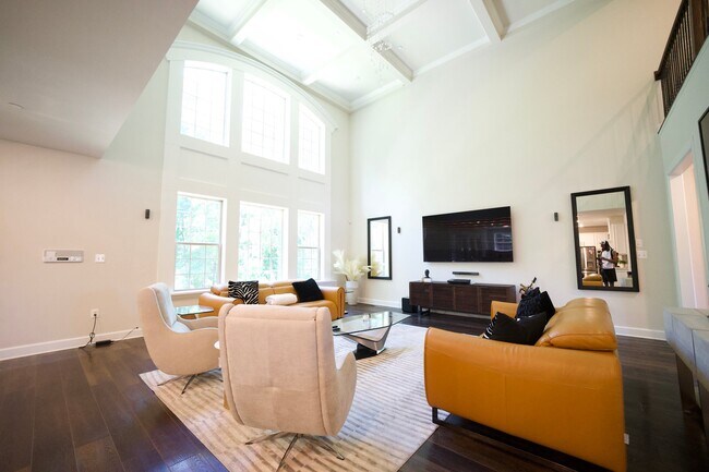 Photo - 7687 Cross Creek Dr