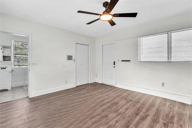 Photo - 327 NE 55th St Unit STUDIO