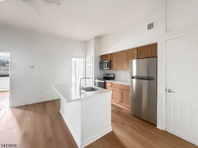 Photo - 403 S Main St Unidad 201