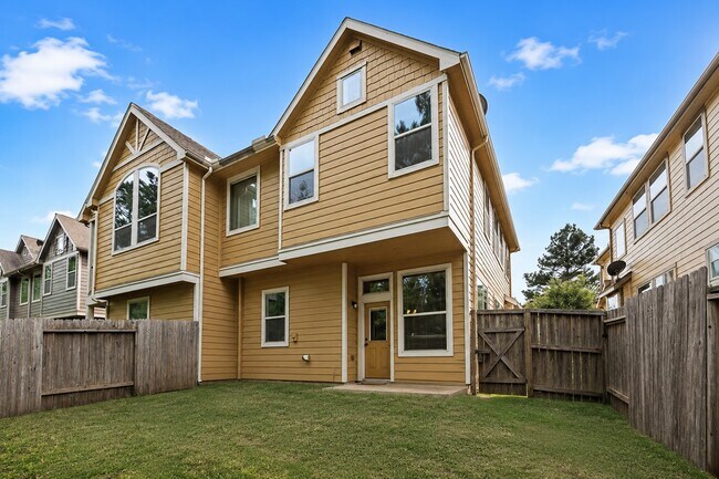 Photo - 228 Cheswood Forest Pl