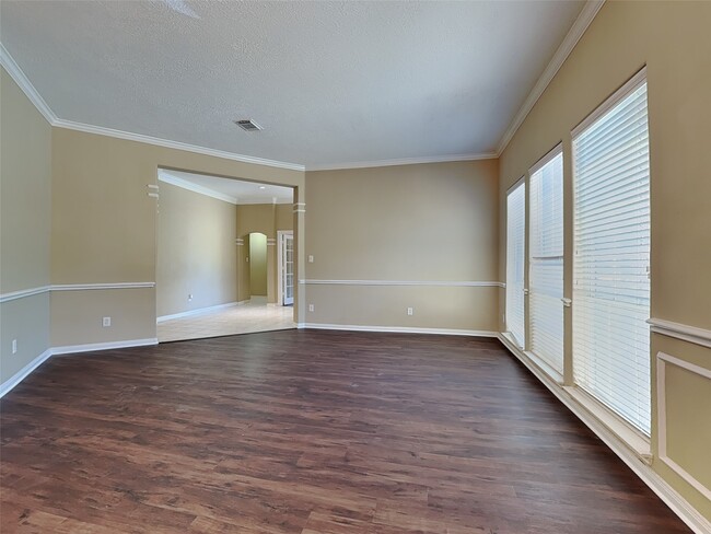 Photo - 17302 Lonesome Dove Trail