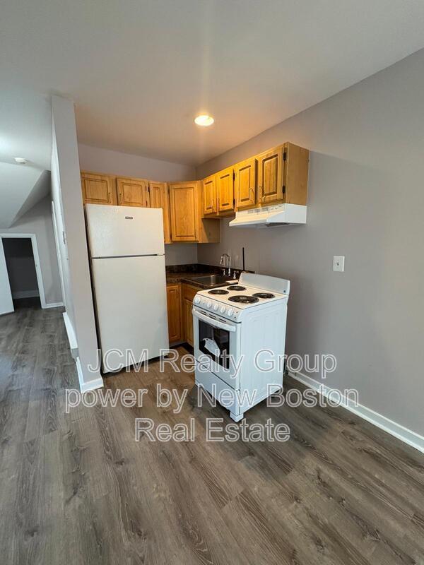 Building Photo - 3 Sunderland St Unit U6