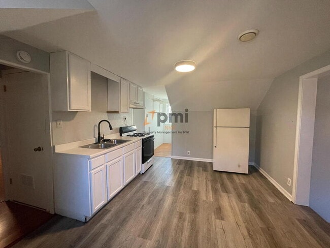 Photo - 8000 Lake Shore Dr Unit 5