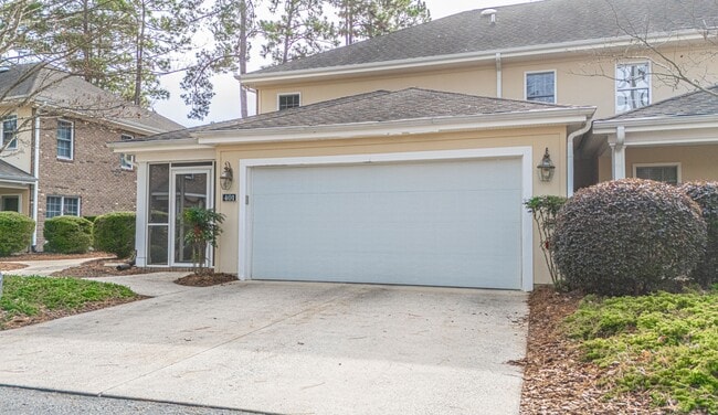 Photo - 401 Longwood Place