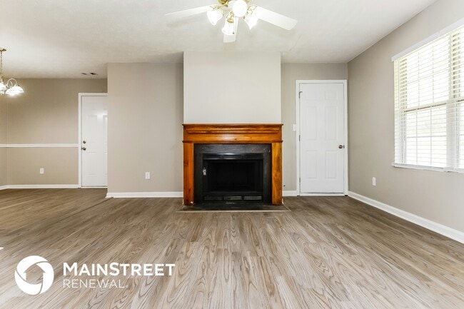 Photo - 1614 Laney Rd