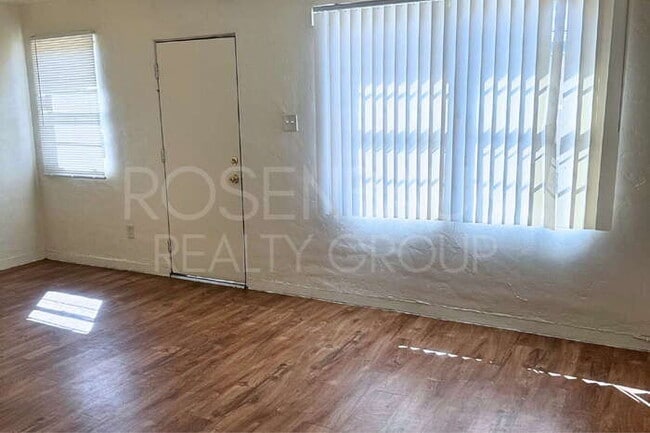 Photo - 1713 N Village Dr Unit 1713