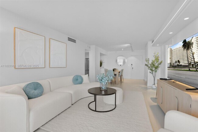 Photo - 5555 Collins Ave Unit 6L