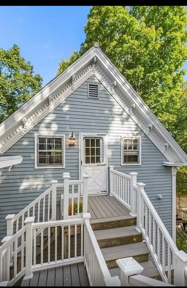 Photo - 6 Wells Ave Unit B