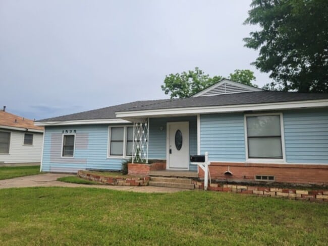 ****3 BEDROOM IN GARLAND**** $1700.00 - ****3 BEDROOM IN GARLAND**** $1700.00 House