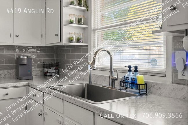 Photo - 4419 Anglin Rd
