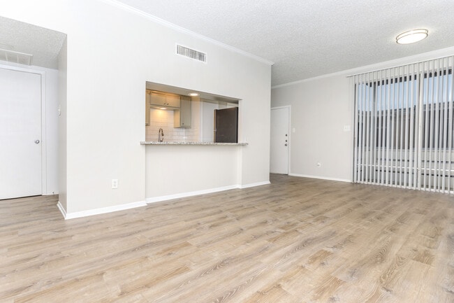 Photo - Bay House Apartments