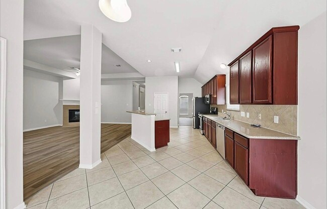 37 San Simeon Dr
